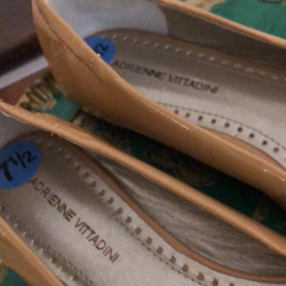 Adrienne Vittadini Tan flat Peep-Toe Shoes - Picture 3 of 8